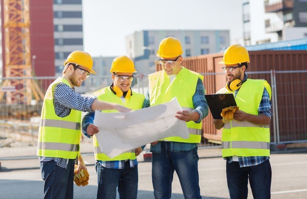 Top 6 Tips for Choosing the Right Commercial Builders